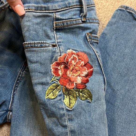 Driftwood Floral Embroidered Skinny Jeans - Picture 8 of 11